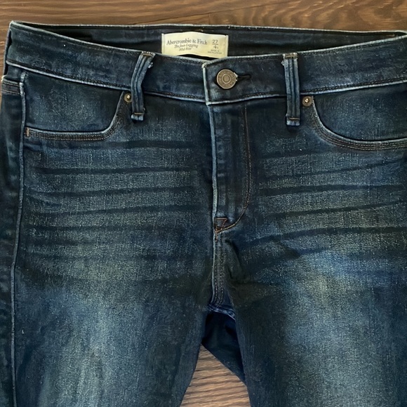 Abercrombie and Fitch Jean legging mid rise - Picture 2 of 3